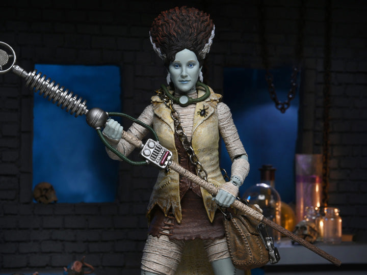 NECA TMNT X Universal Monsters April O'Neil as Bride of Frankstein