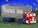 Transformers Legacy Evolution Core Class Optimus Prime and Bumblebee 2 pack