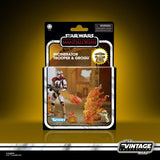 Star Wars The Vintage Collection 3.75" Incinerator Trooper and Grogu (The Mandalorian)